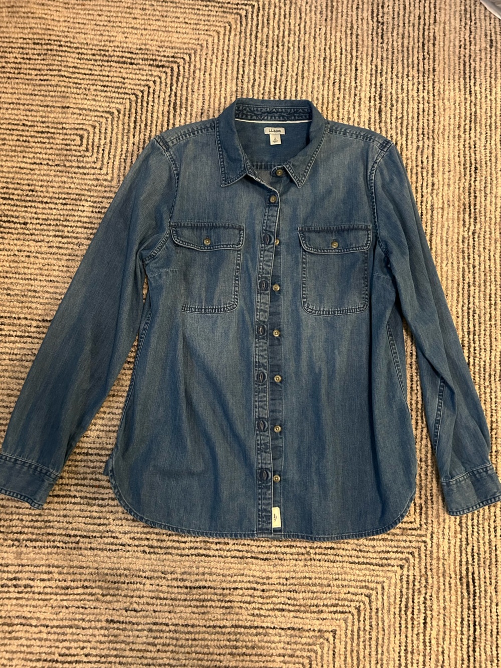 LL Bean Women's Denim Blue Jean Classic Button Down Shirt Small Vintage
